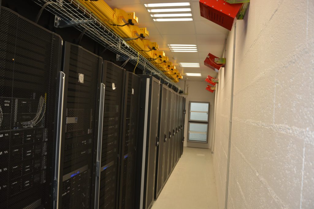 Cyrès data center: back of the racks